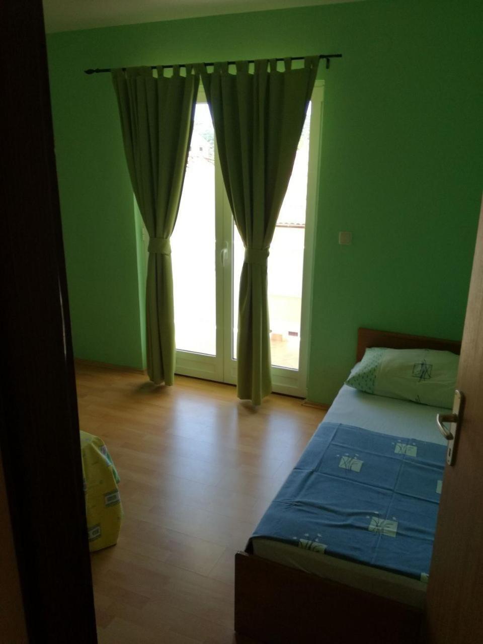 Apartments Robi- Swimming Pool And Beautiful Garden Kampor Exterior foto