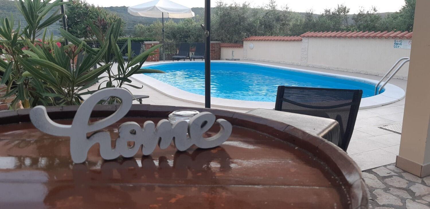 Apartments Robi- Swimming Pool And Beautiful Garden Kampor Exterior foto
